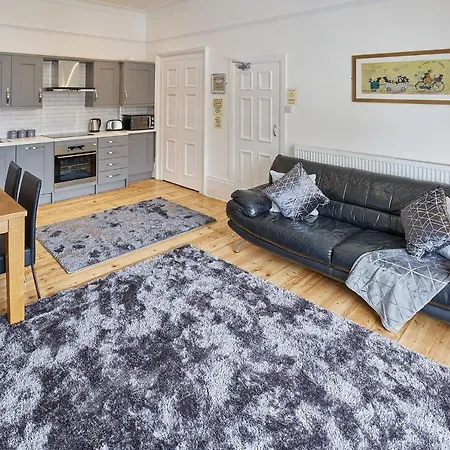 Apartment 3 At Khyber Lodge Holiday Apartments Whitby Appartement Whitby