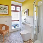 Apartman 3, Khyber *
